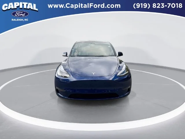 Used 2023  Tesla Performance image 3
