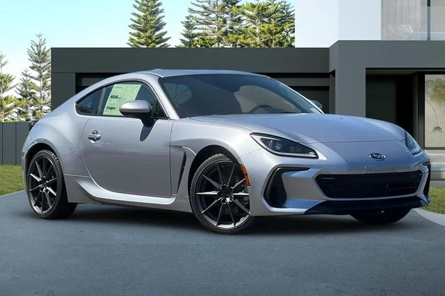New 2026 ICE SILVER METALLIC Subaru Limited image 2