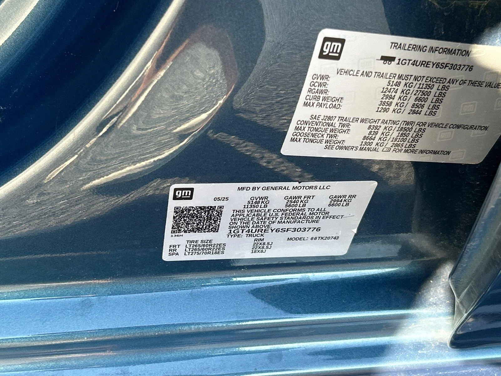 Used 2025 Downpour Metallic GMC Denali image 13