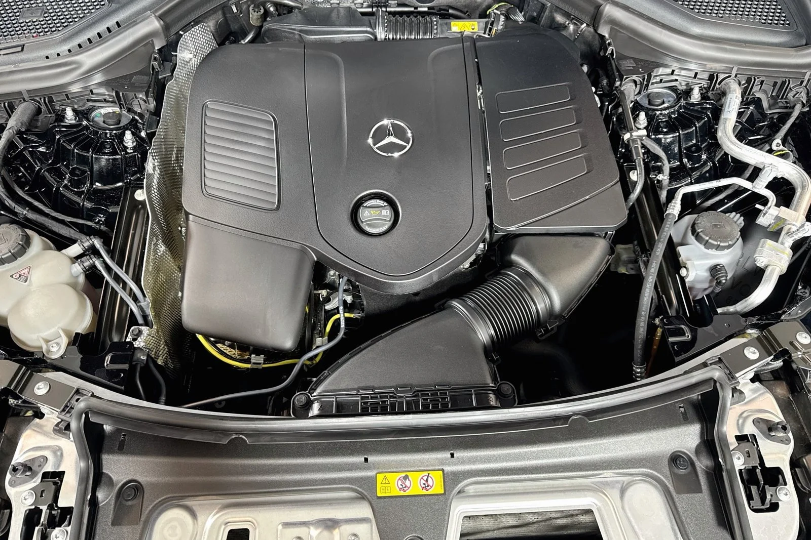 Used 2026 Black Mercedes-Benz GLC 300 image 28