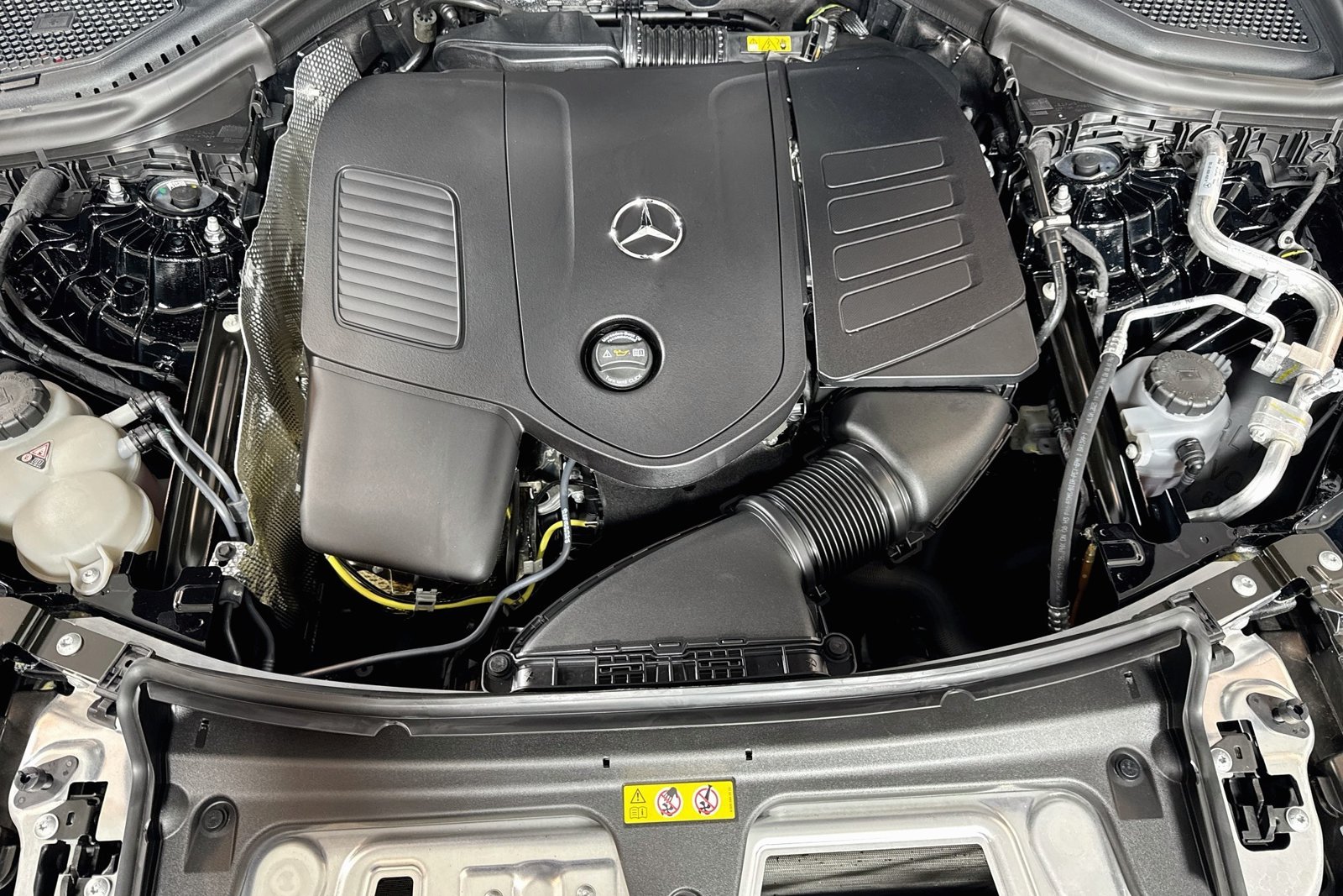 Certified Used 2026 Black Mercedes-Benz GLC 300 image 28