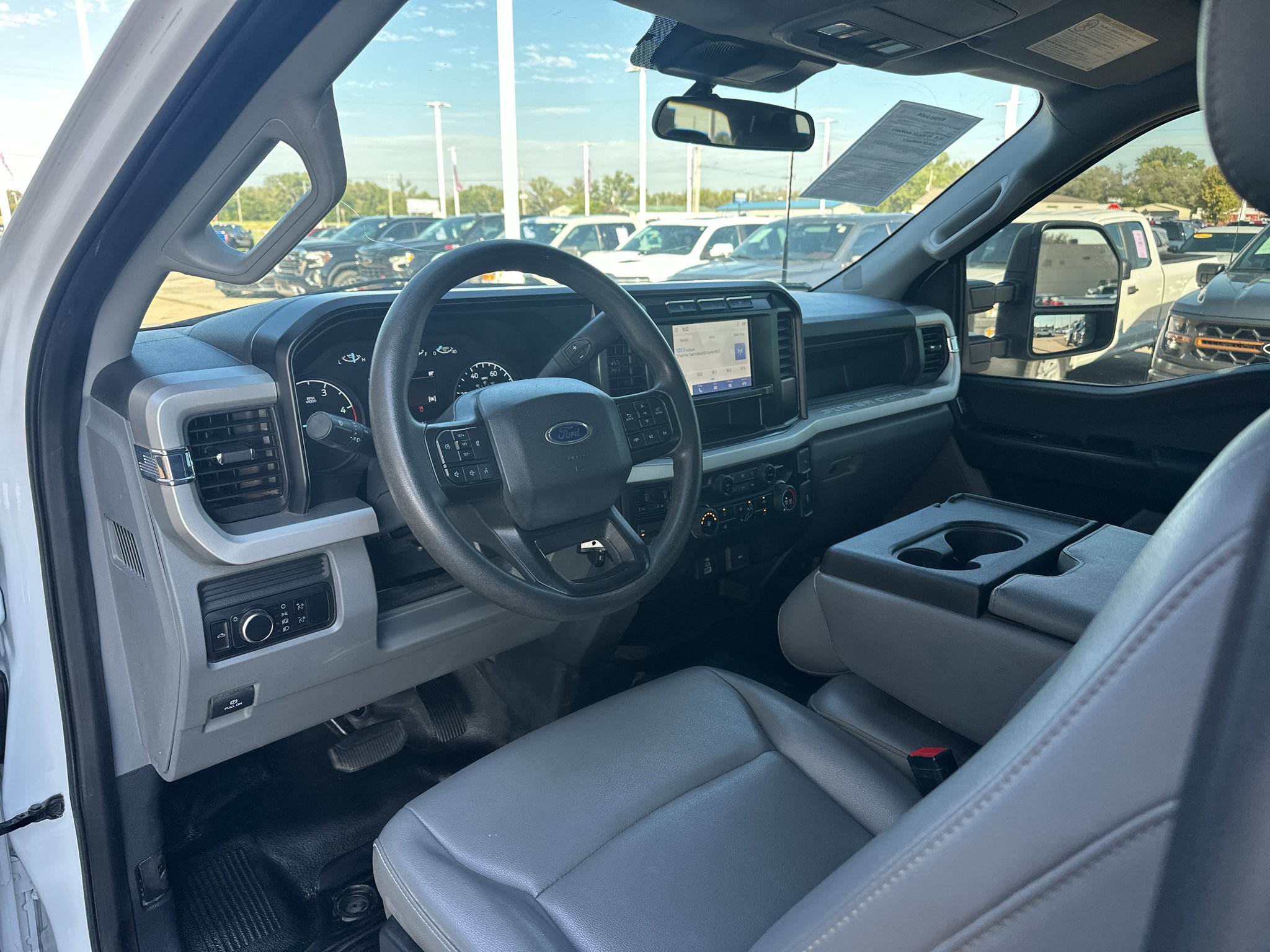 Used 2023 Oxford White Ford XL image 2