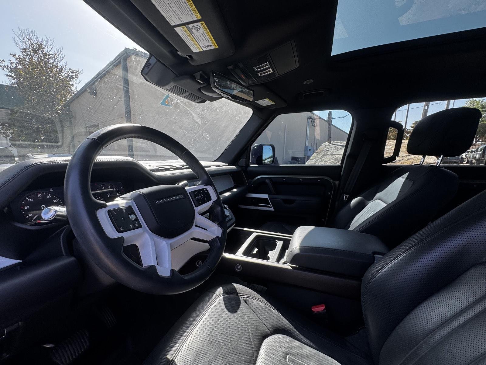 Used 2021 Pangea Green Land Rover X-Dynamic HSE image 13
