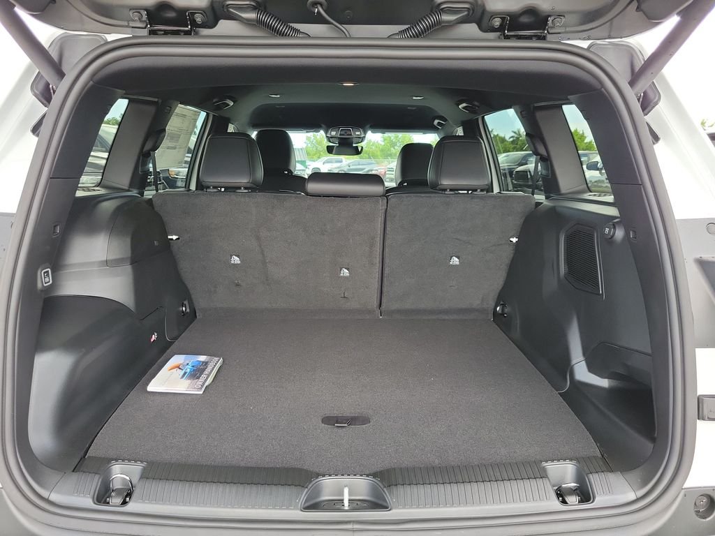 New 2026 Bright White Clearcoat Jeep Limited image 9