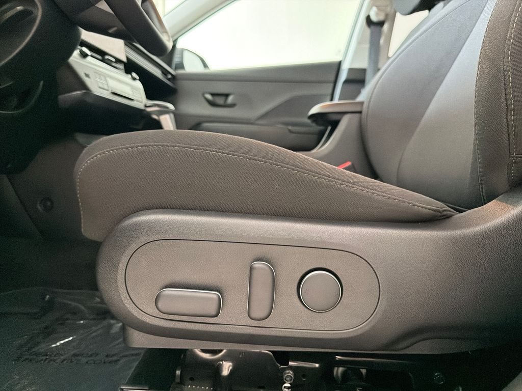 Used 2025 Gray Hyundai SEL image 12