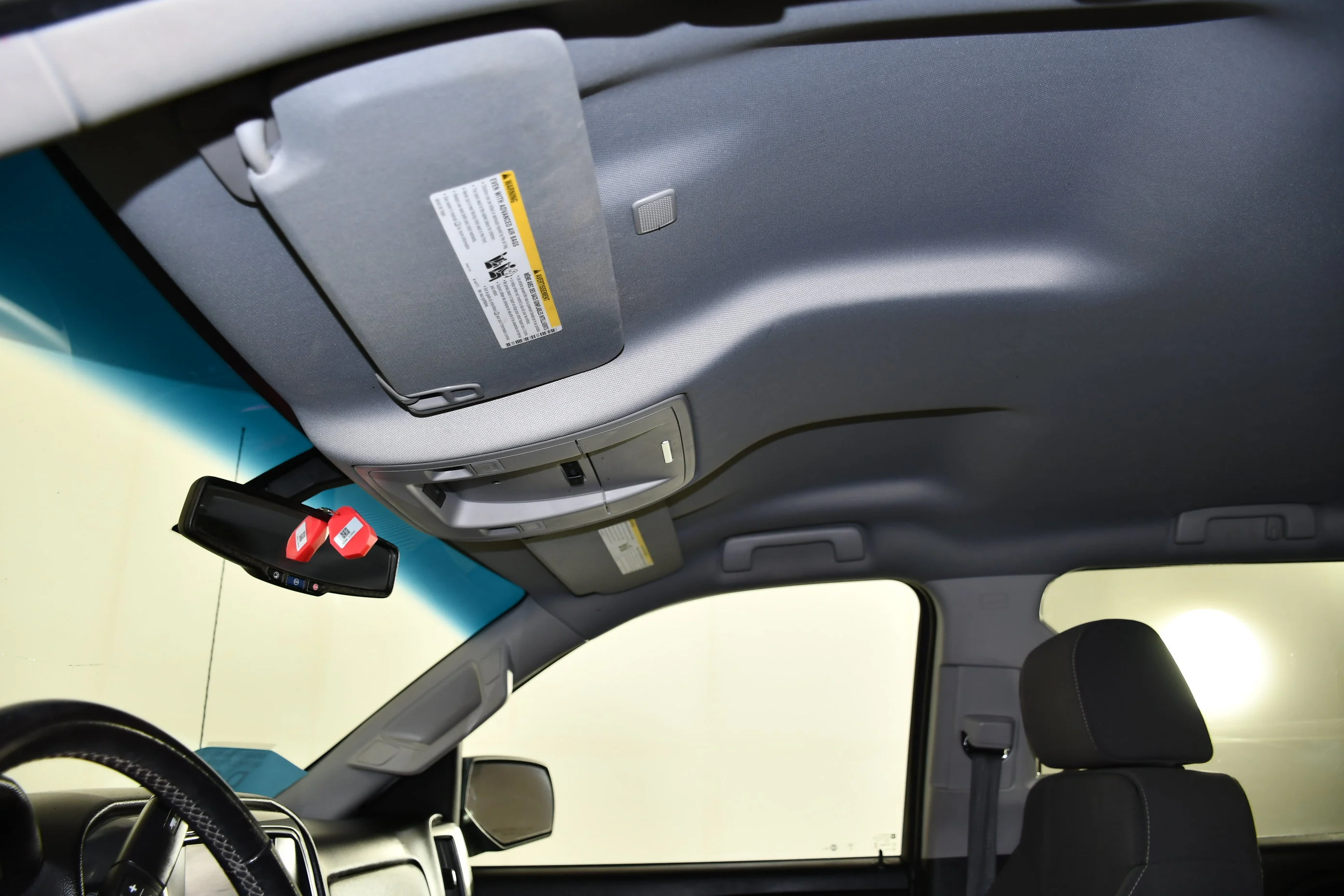 Used 2018 Deep Ocean Blue Metallic Chevrolet LT image 44