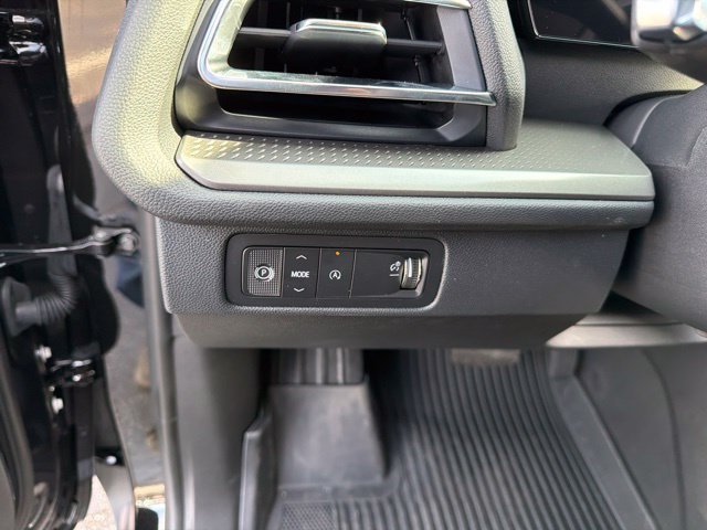 New 2027 Mosaic Black Metallic Chevrolet LT image 15