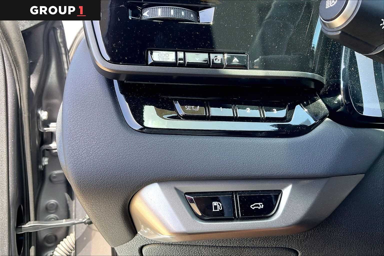 Certified Used 2023 NEBULA GRAY PEARL Lexus Luxury image 33