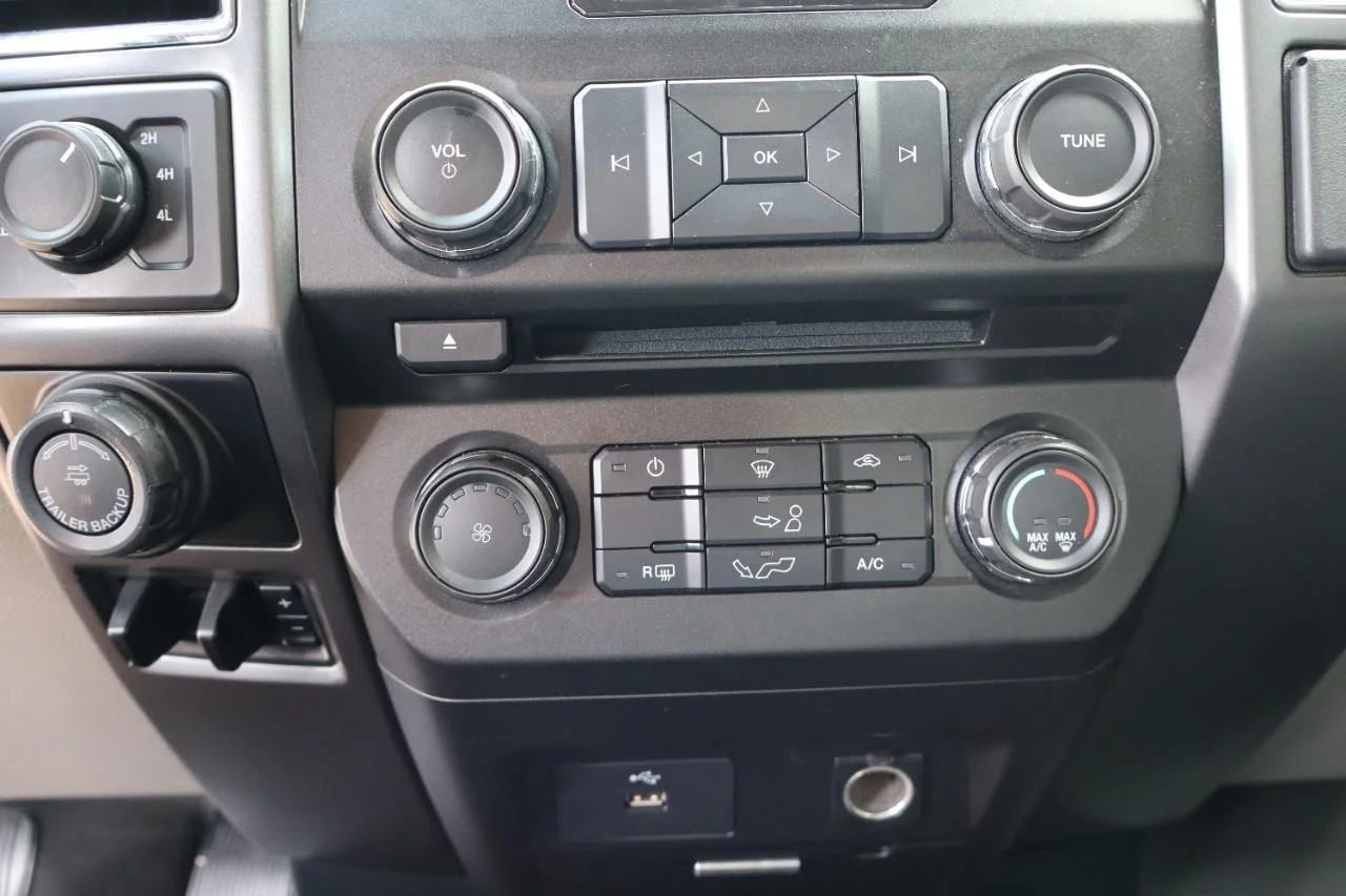 Used 2016 Caribou Metallic Ford XLT image 24
