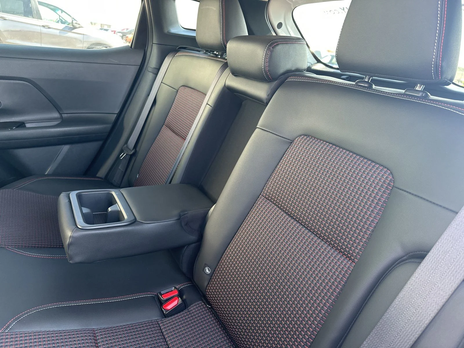 2026 Nissan KICKS SR AWD - Photo 21