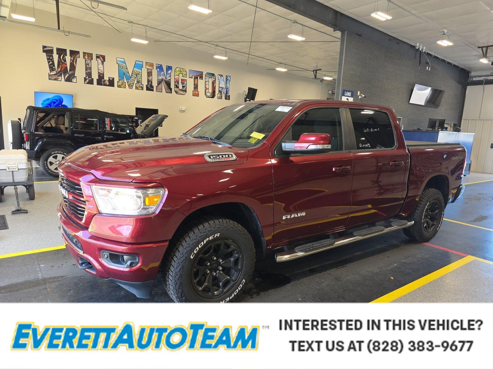 2020 RAM 1500 Big Horn/Lone Star 4x4 Crew Cab 5'7's photo