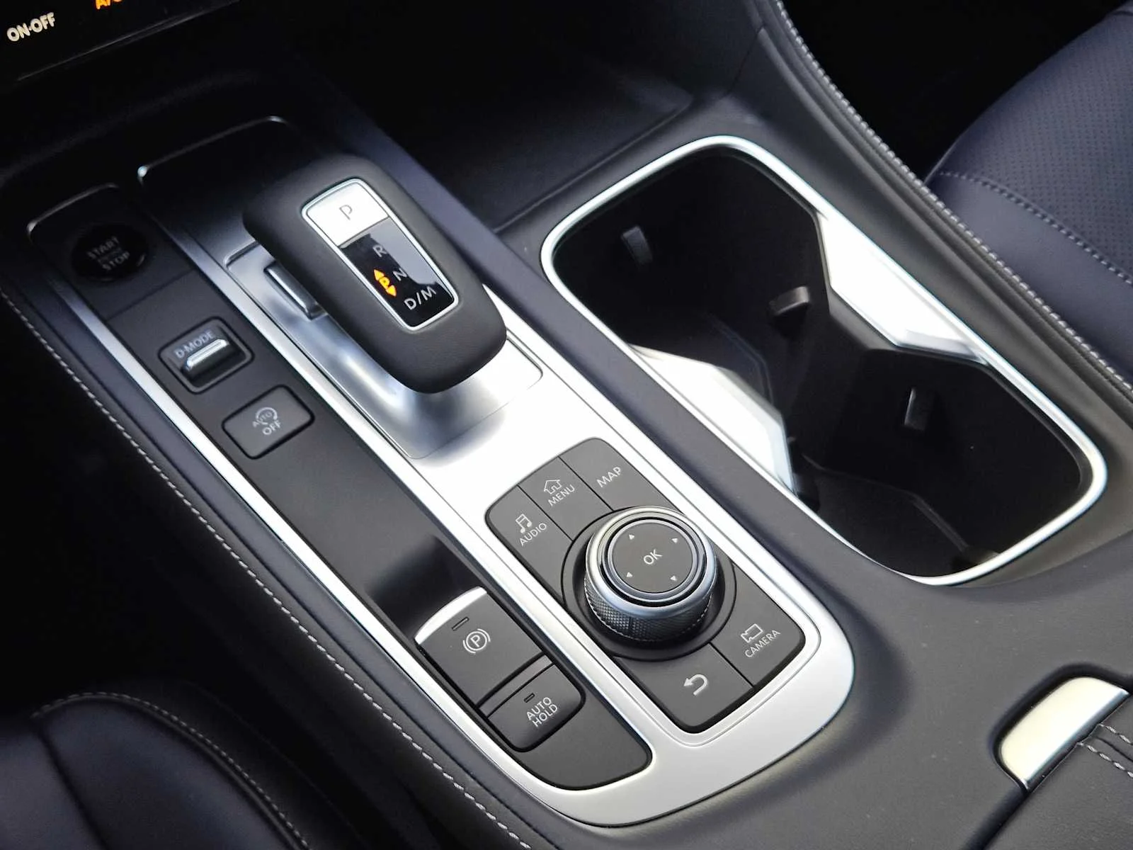 New 2026 GRAPHITE SHADOW INFINITI Sport AWD image 14