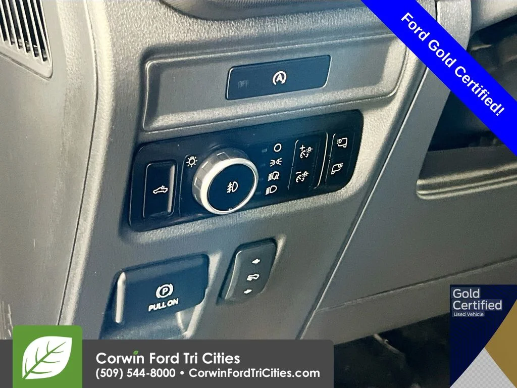 Certified Used 2025 Iconic Silver Metallic Ford Lariat image 19