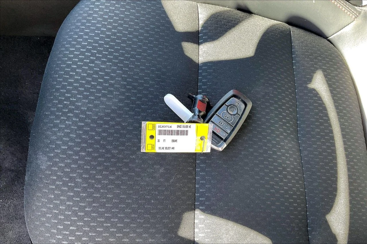 Certified Used 2025 Silver Ford ST-Line Select image 31