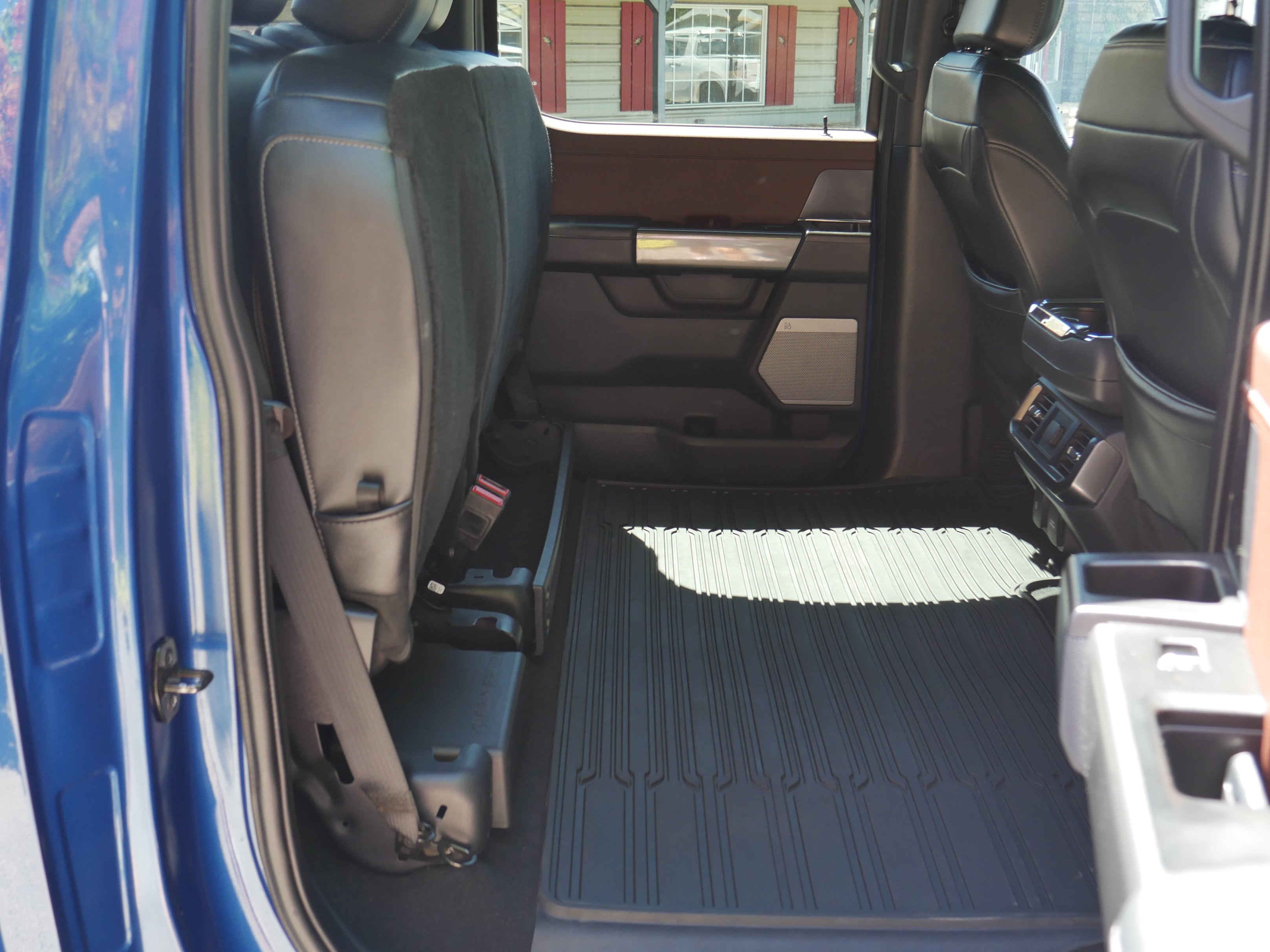 Certified Used 2023 Atlas Blue Metallic Ford LARIAT image 32