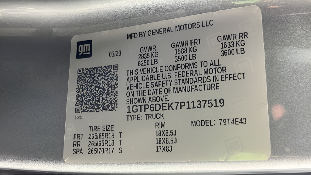 Used 2023 Silver GMC AT4 image 45