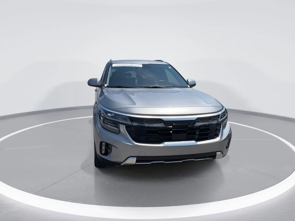 Used 2026 Gray Kia SX image 3