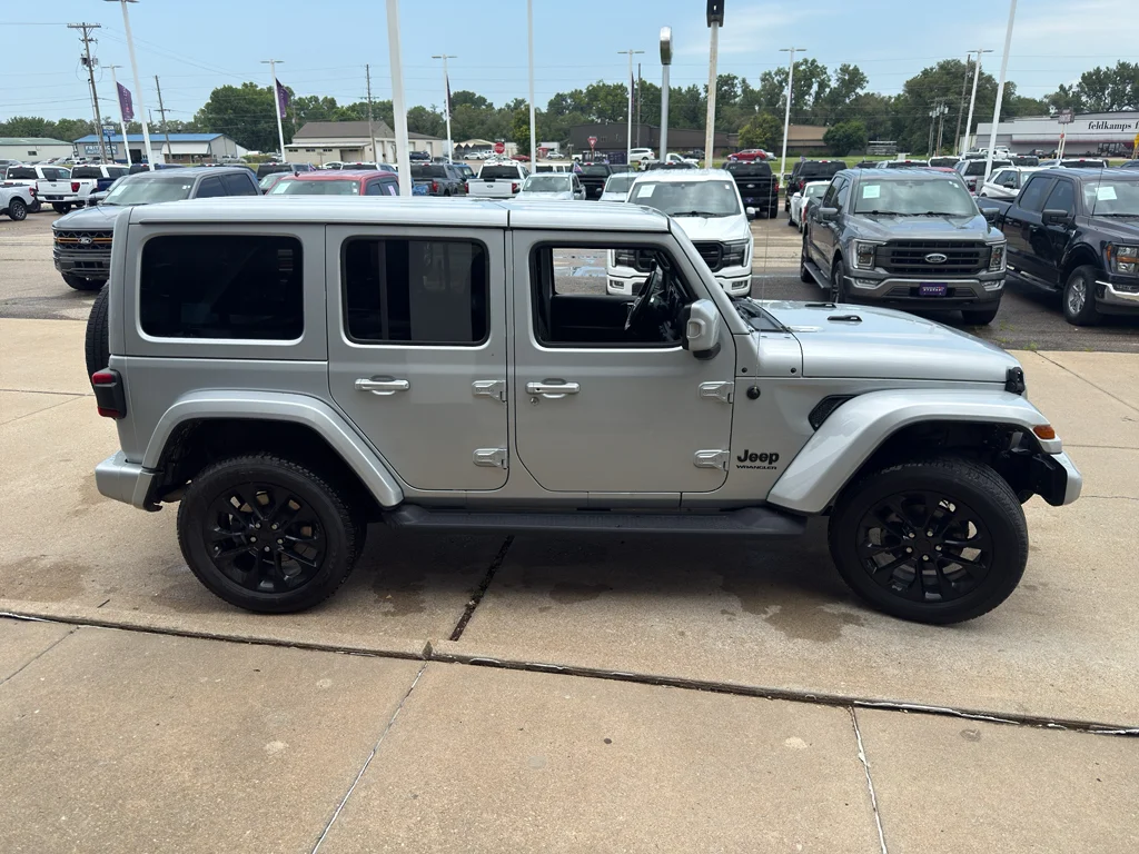 Used 2023 Silver Zynith Jeep High Altitude image 9