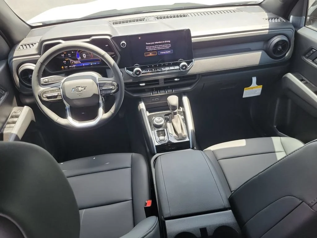 New 2026 Summit White Chevrolet Trail Boss image 20