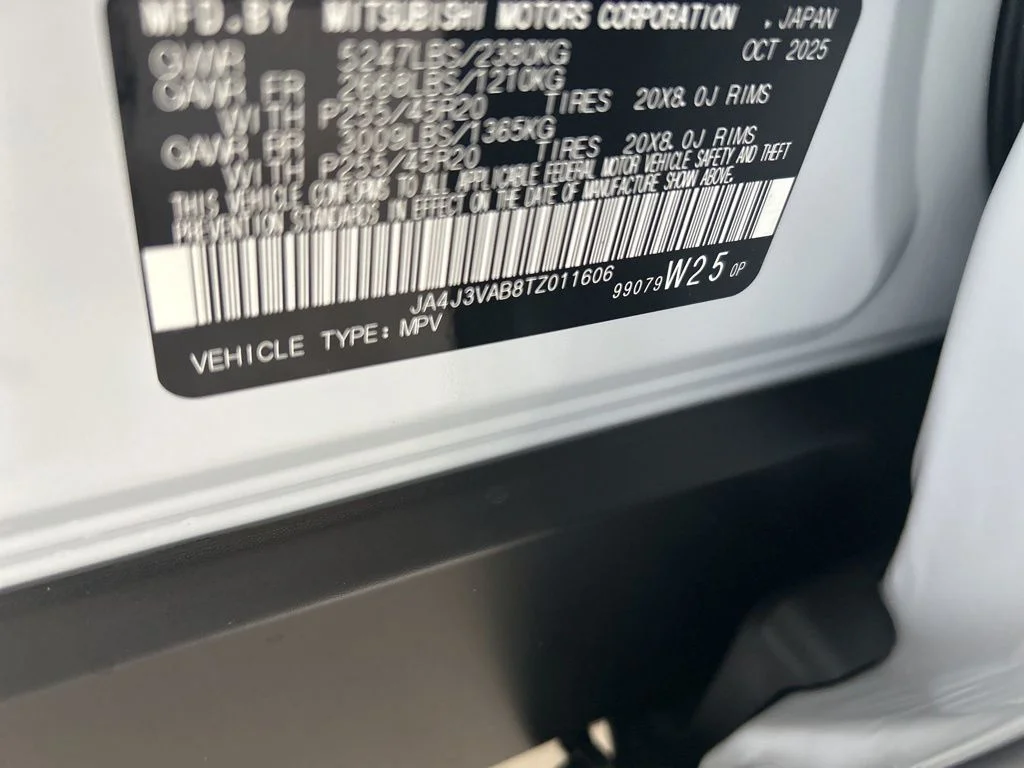 New 2026 White Mitsubishi SE image 44