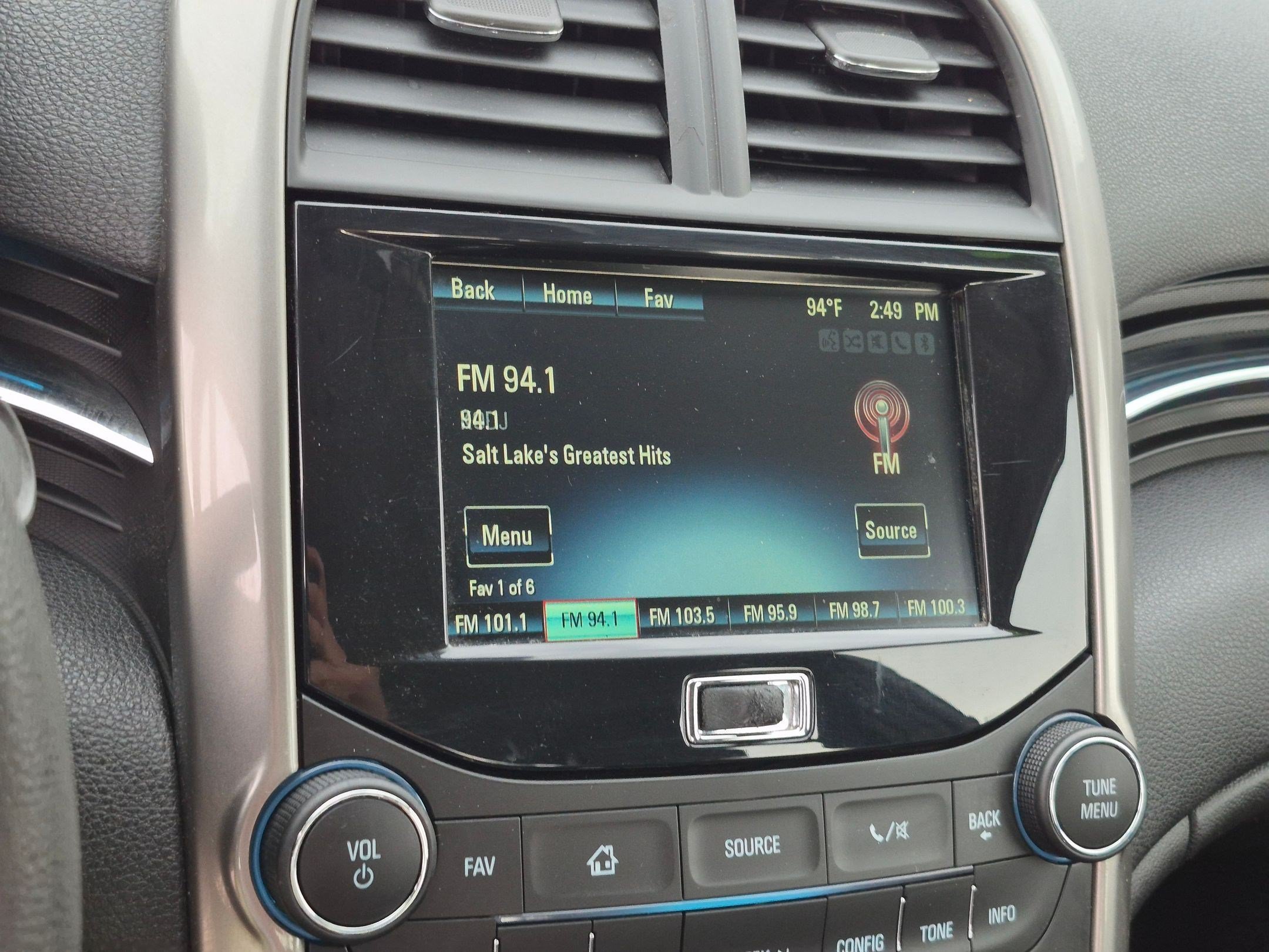 Used 2015 Black Granite Metallic Chevrolet LT image 20