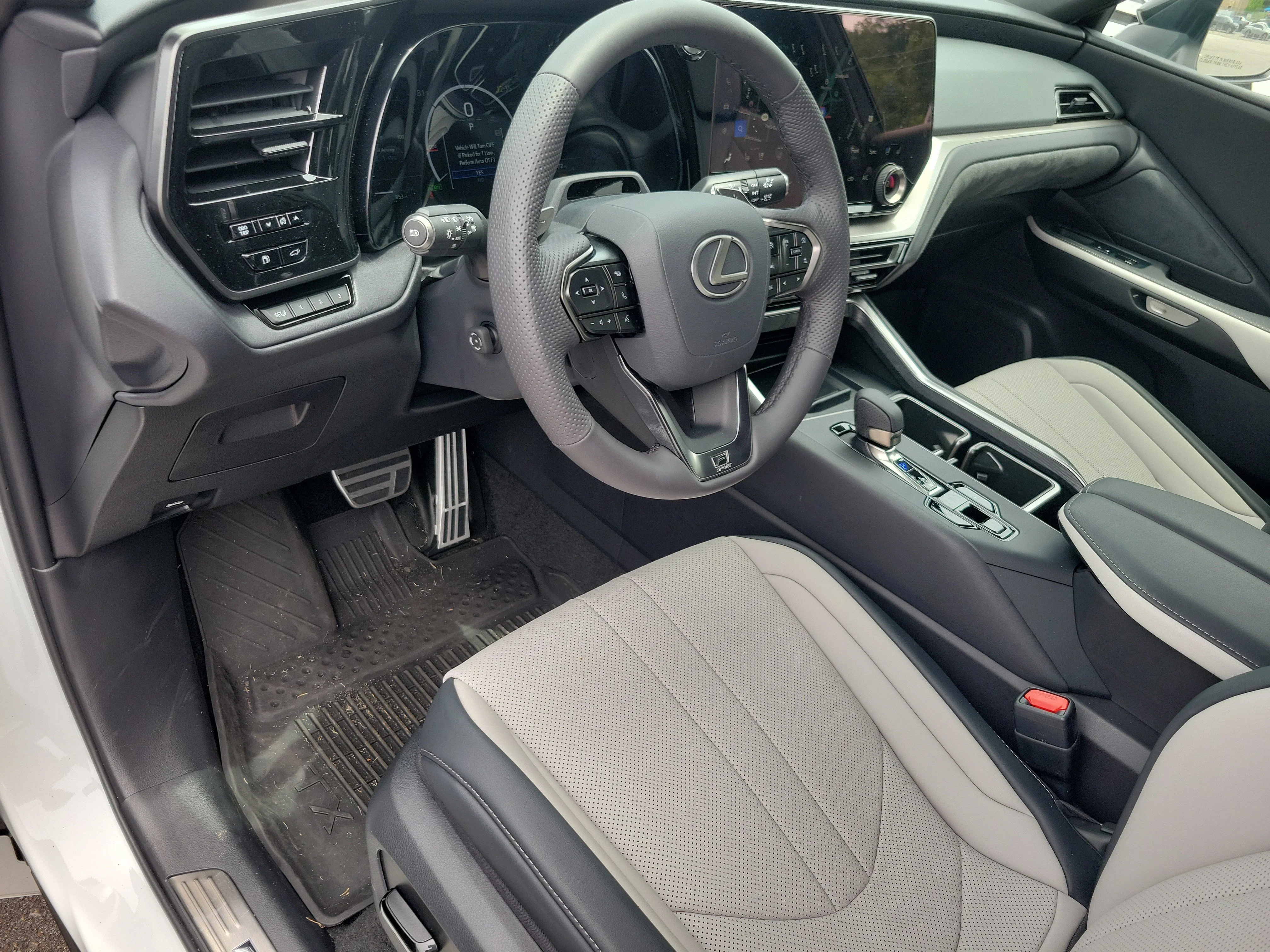 Used 2026 Windchill Lexus TX 500h F SPORT Performance Premium image 4