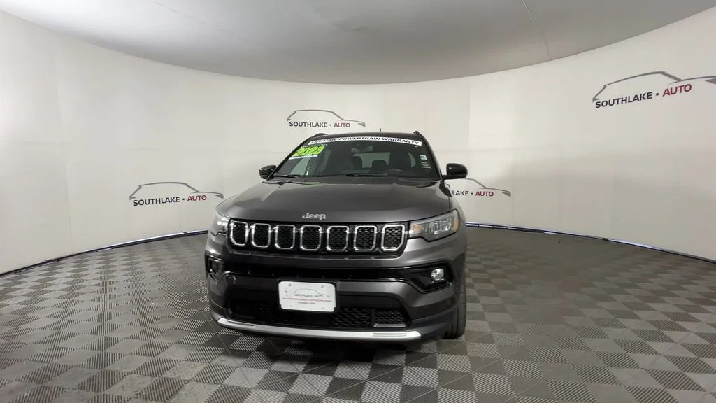 Used 2023 Gray Jeep Limited image 4