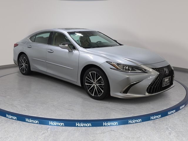 Used 2022 Iridium Lexus 350 image 4