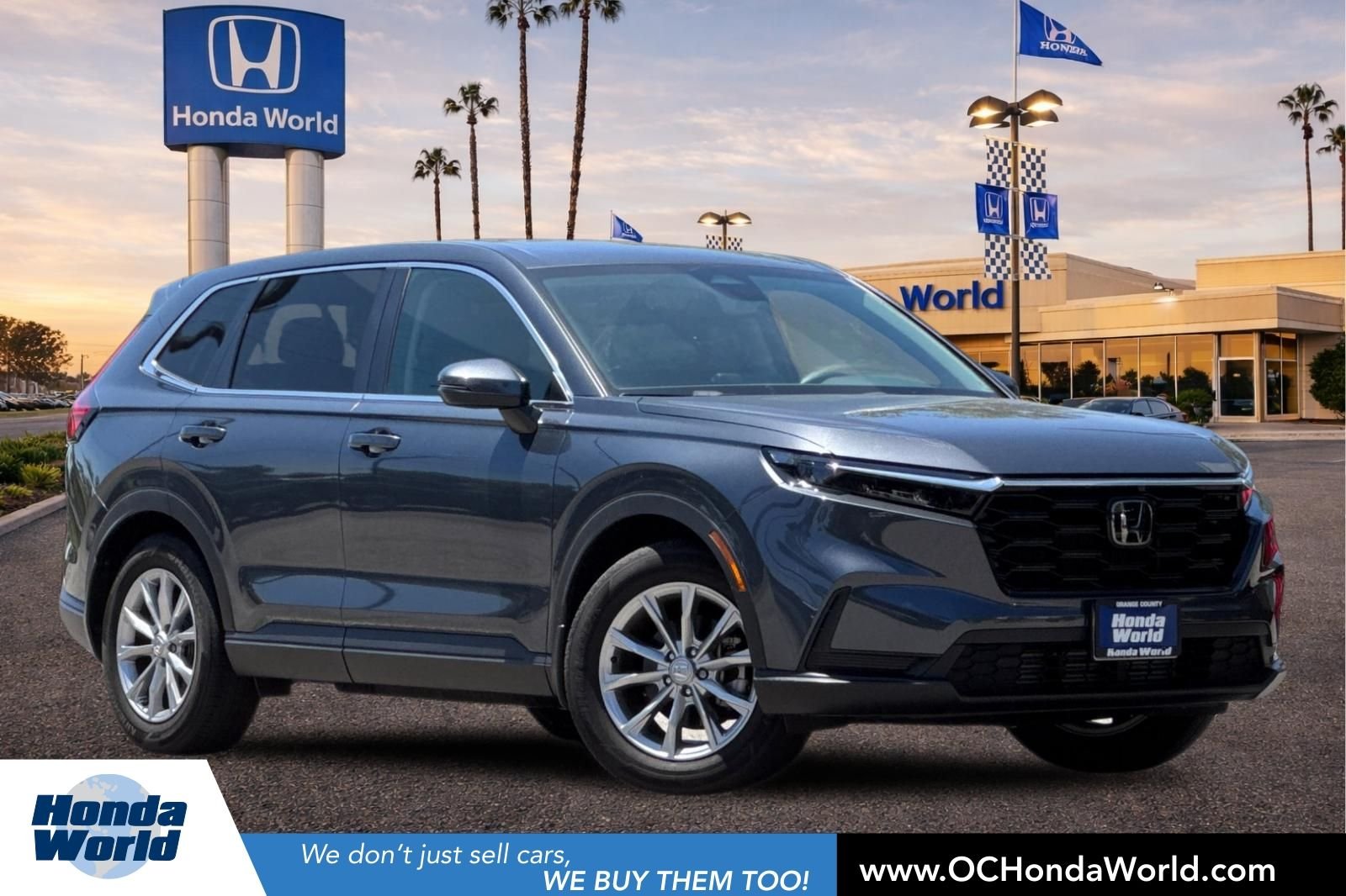 Certified Used 2025 Solar Silver Metallic Honda EX image 1