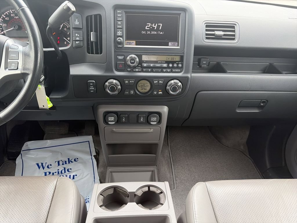 Used 2012 Silver Honda RTL image 16