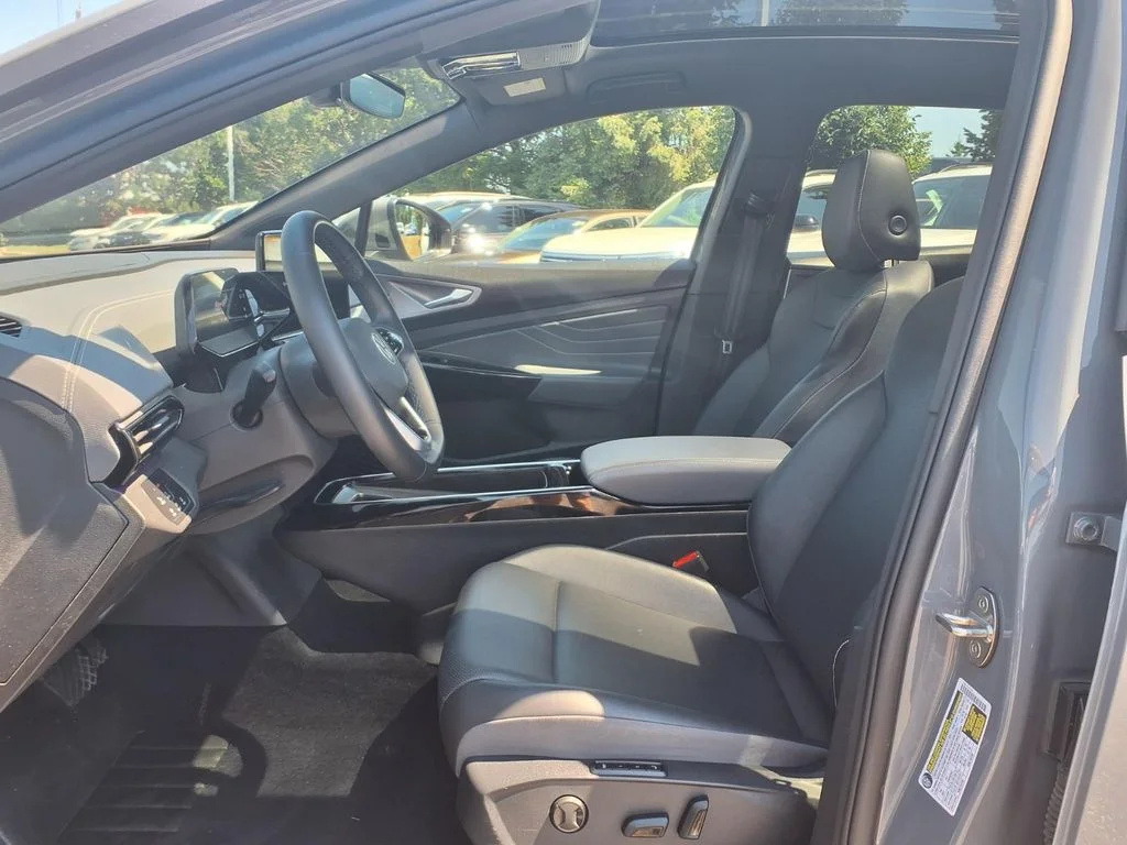 Certified Used 2023 Pure Gray w/Black Roof Volkswagen Pro S image 9