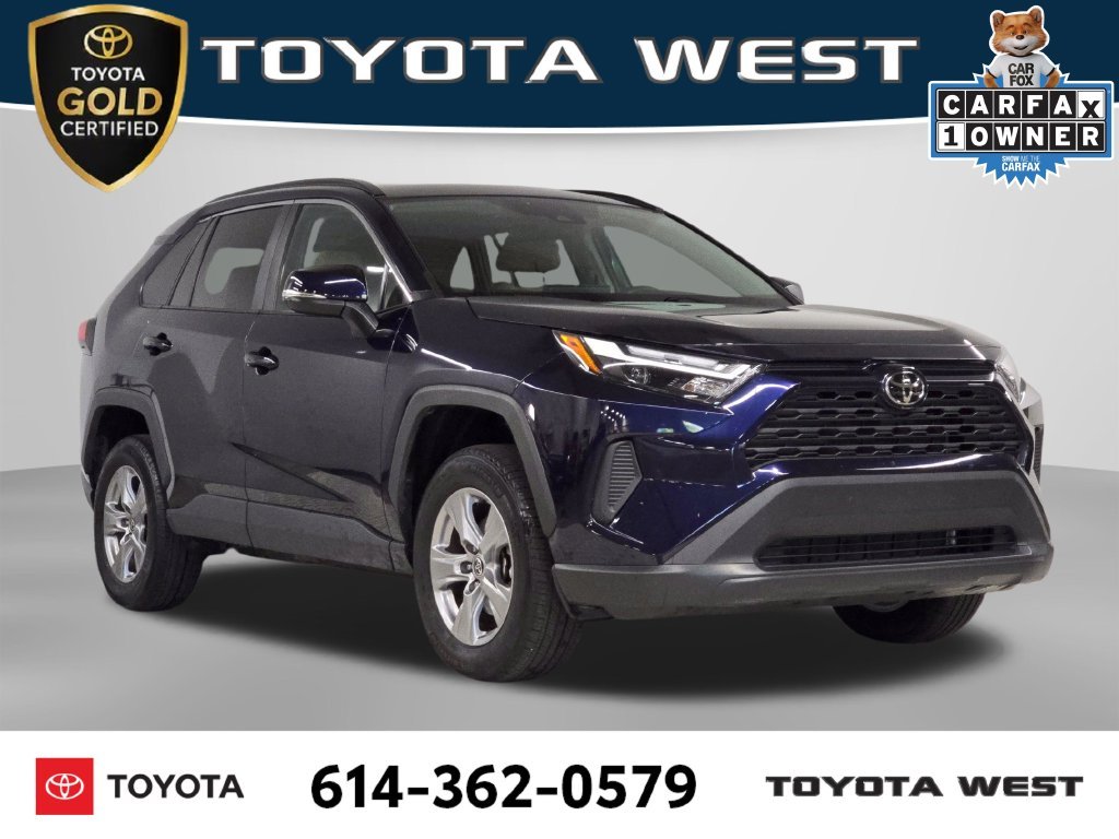 Certified Used 2025  Toyota XLE image 3