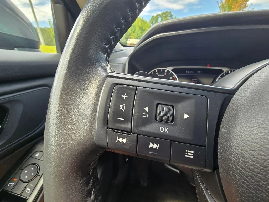 Used 2024 Gray Nissan SV image 23