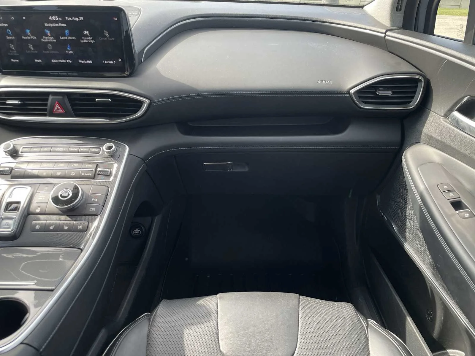 Used 2022  Hyundai Limited image 30