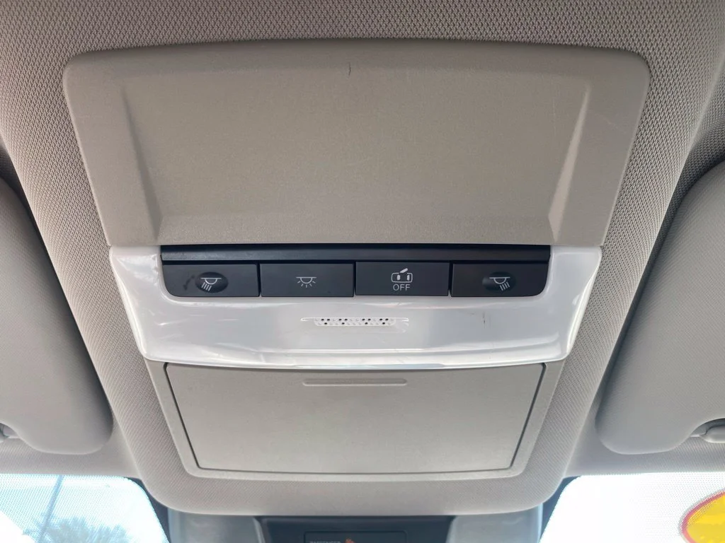 Used 2021 Black Nissan S image 22