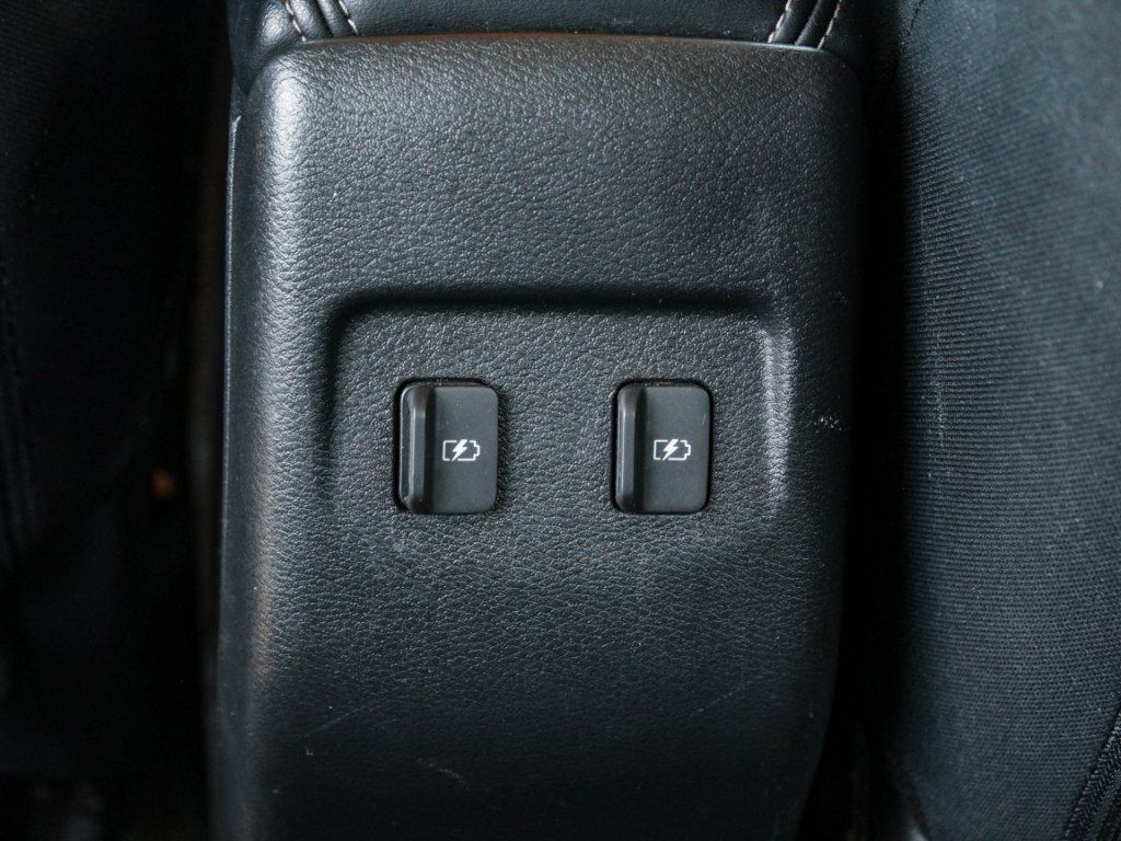 Used 2024 Boulder Gray Pearl Nissan SR image 22
