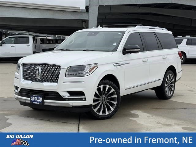Used 2021 White Lincoln Reserve image 1