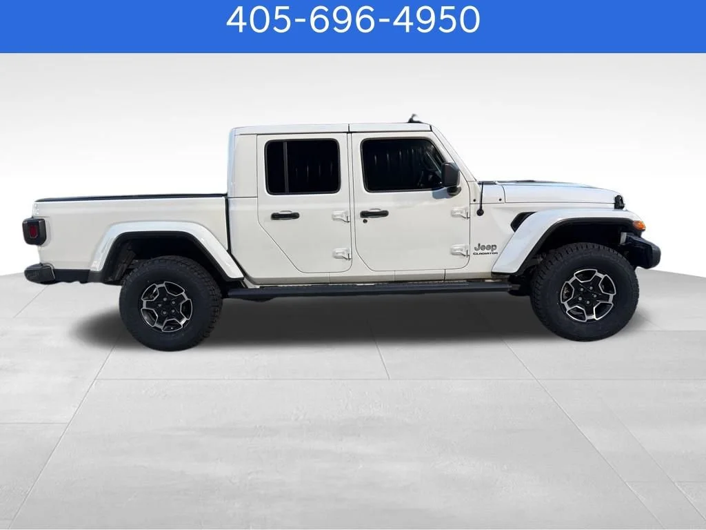 Pre-Owned 2020 Jeep Gladiator Overland