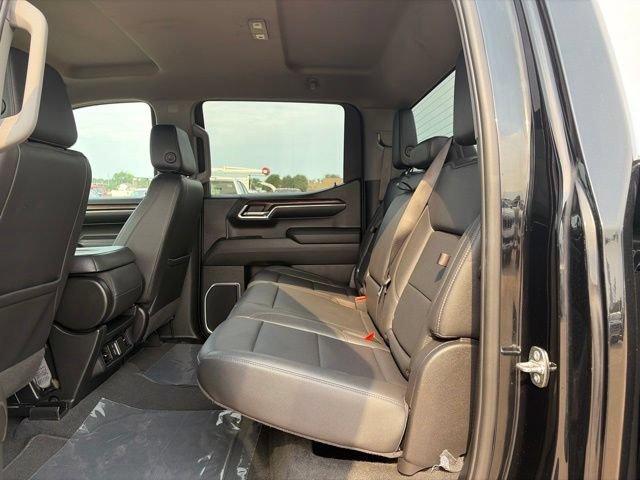 2024 GMC Sierra 1500 SLT - Photo 38