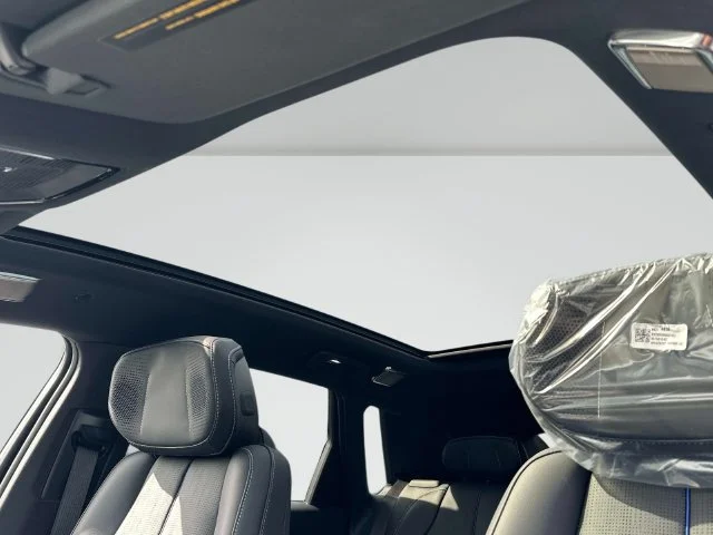 2027 Cadillac LYRIQ Premium Sport - Photo 9