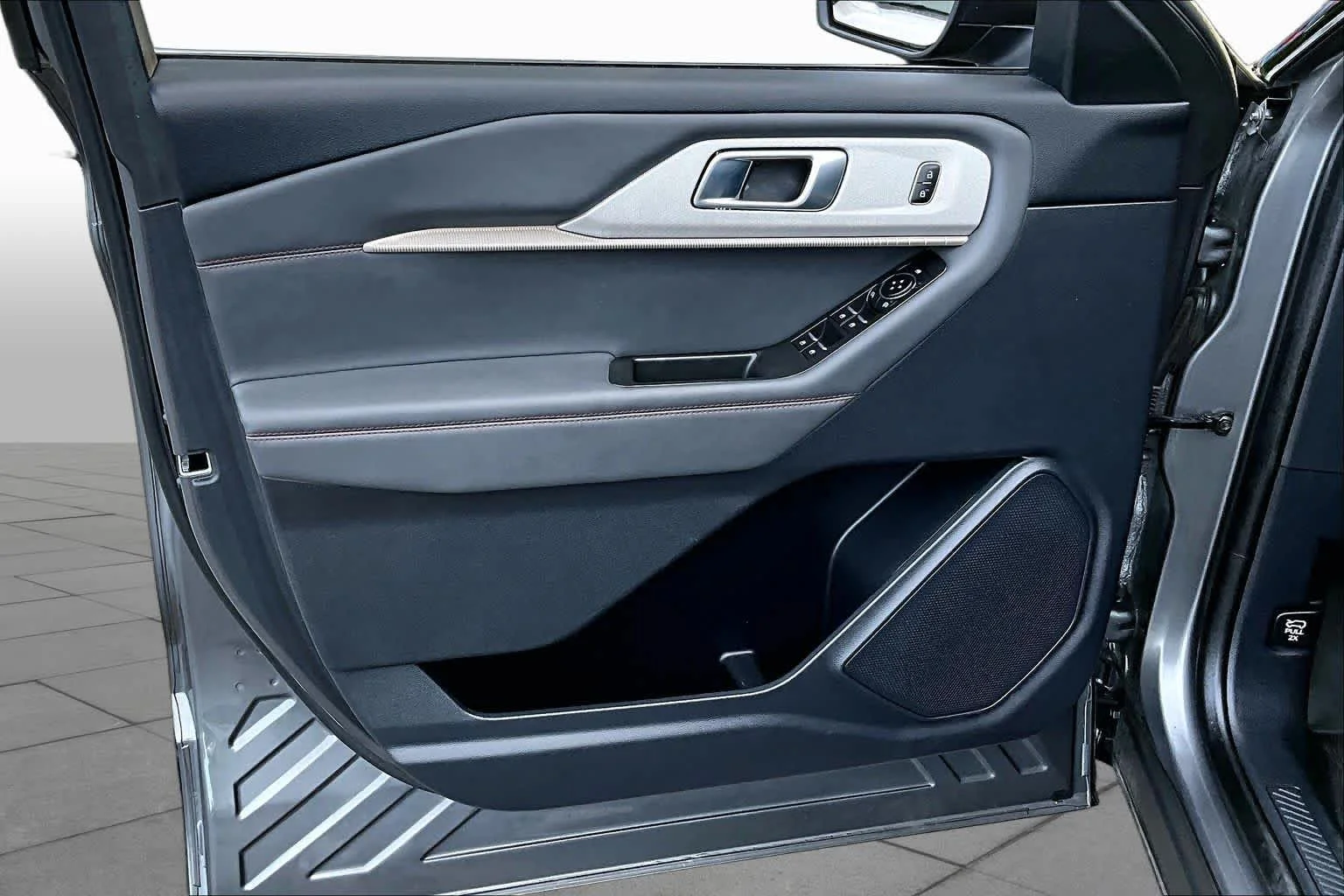 Used 2025 Carbonized Gray Ford Active image 21