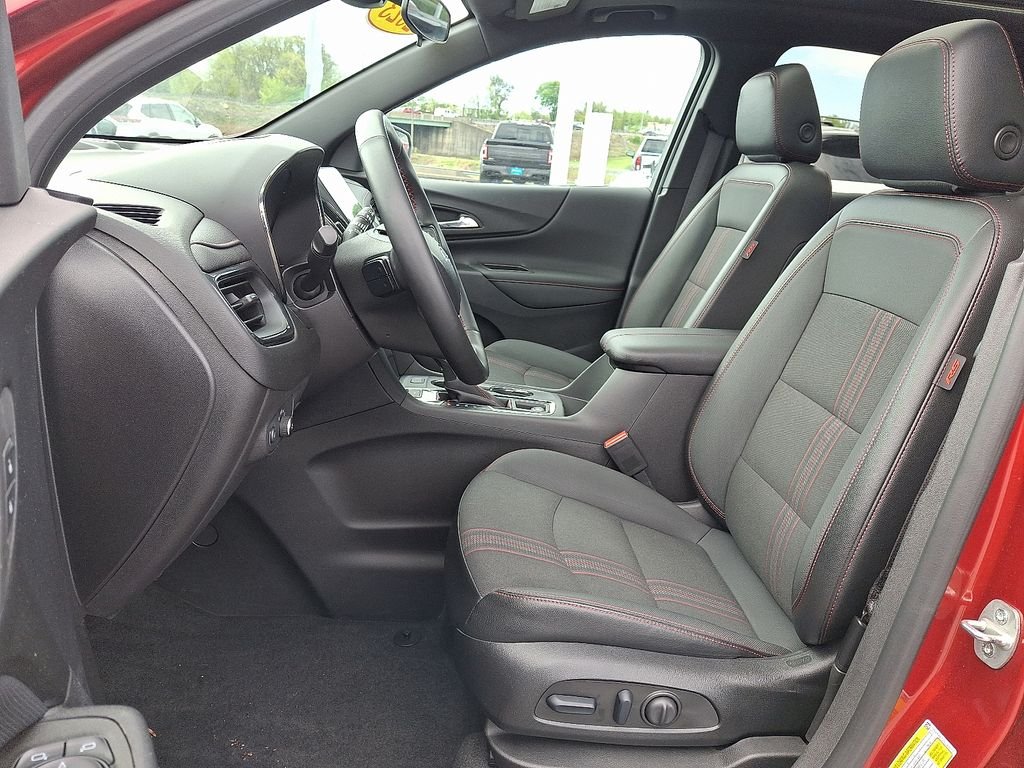 Used 2023 Red Chevrolet RS image 15