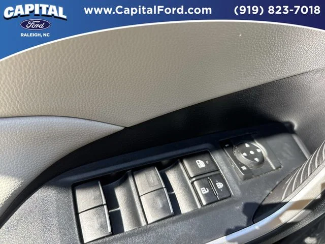 Used 2023 White Toyota XLE image 21
