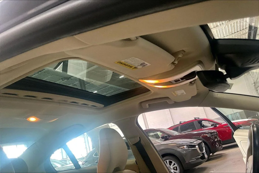 Used 2015 Blue Volvo T5 Premier image 22