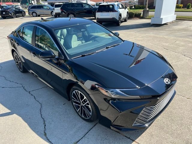 New 2026 Midnight Black Metallic Toyota  XLE image 5