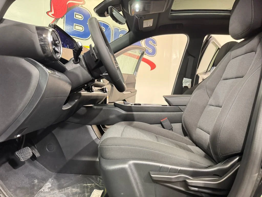 2026 Chevrolet Equinox LT - Photo 8