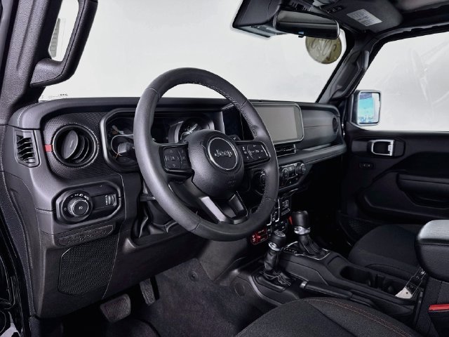 2025 Jeep Wrangler 4-Door Rubicon - Photo 9