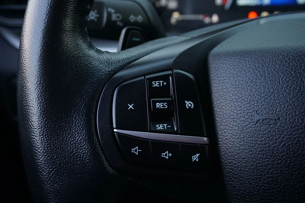 Used 2020 Black Ford XLT image 22