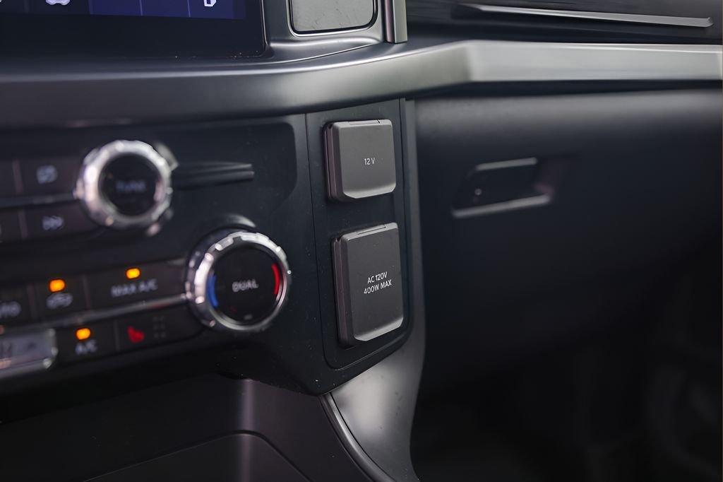 Used 2024 Black Ford XLT image 20