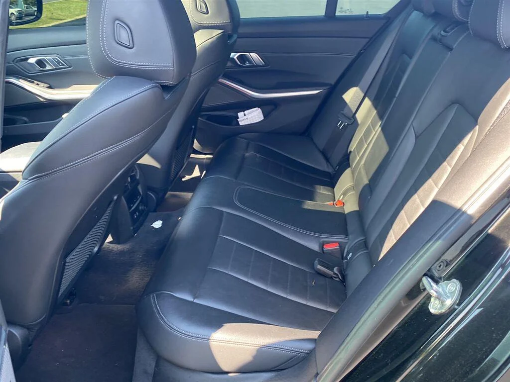 Used 2020 Black Sapphire Metallic BMW M340i xDrive image 15